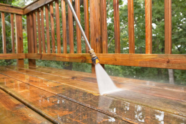 Best Pool Deck Cleaning  in Fort Pierce, FL